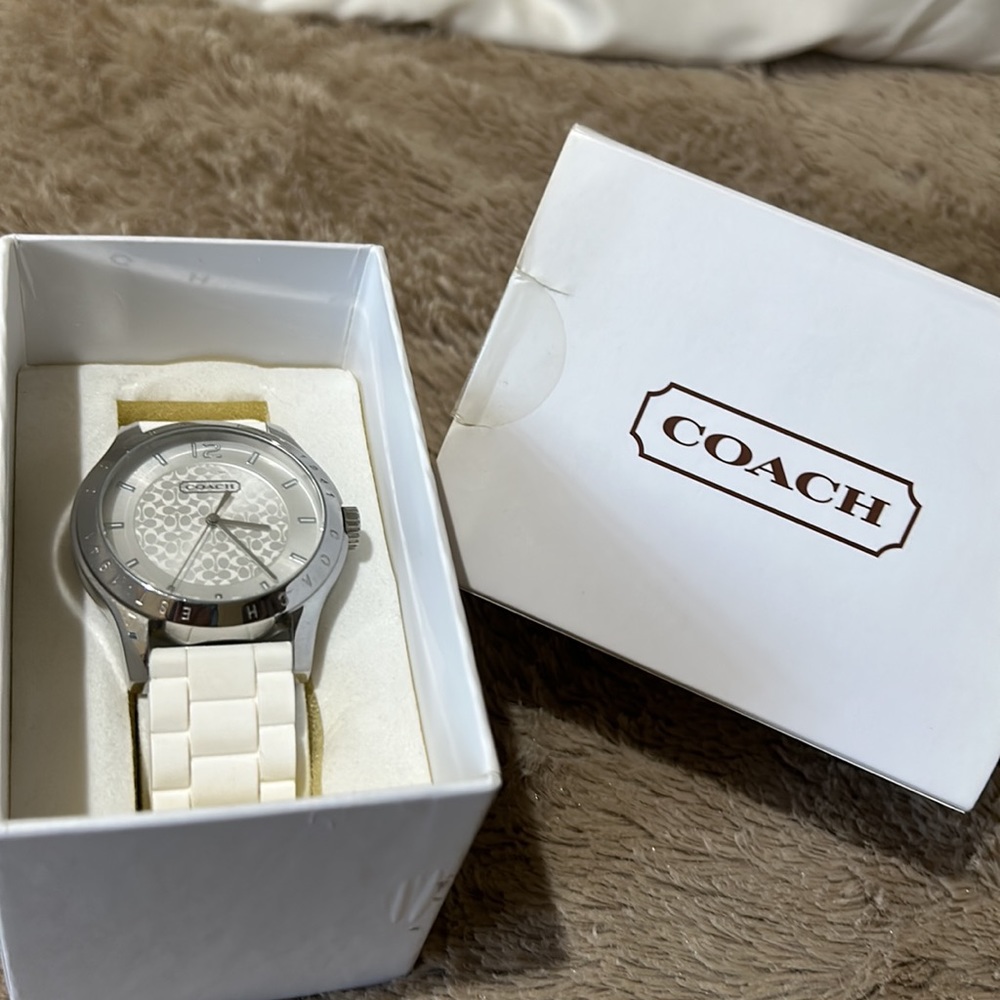 Coach watch - Picture 4 of 8